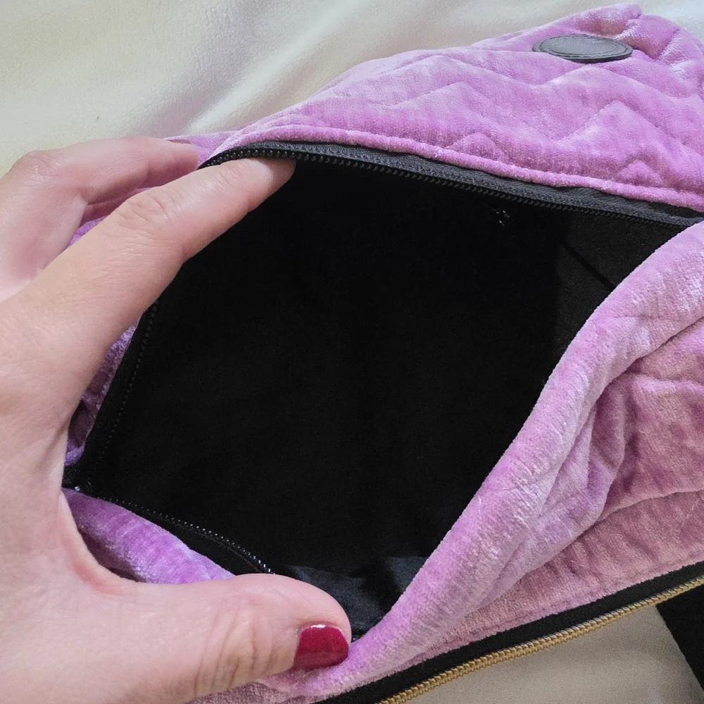 Tushbaby Belt Bag - Picture 7 of 9